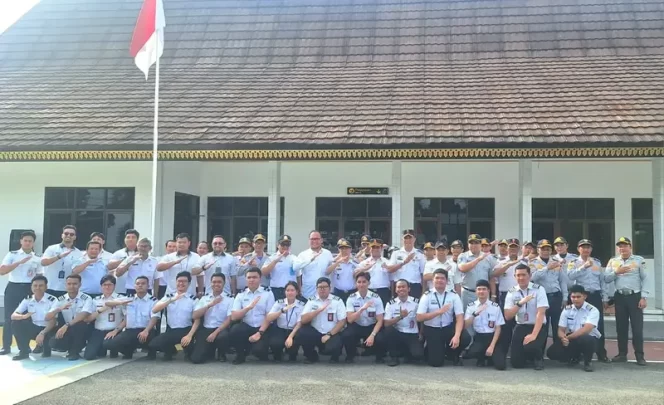 
					Jasa Raharja Cabang Cirebon Hadiri Upacara Hari Perhubungan Nasional 2025 di Bandar Udara Cakrabhuwana Kota Cirebon