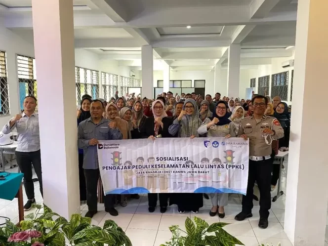 
					Jasa Raharja Jawa Barat Gelar Program Pengajar Peduli Keselamatan Lalu Lintas di SMKN 2 Sumedang