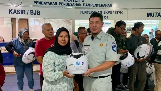 
					Peringati Hari Keselamatan Transportasi, Jasa Raharja Karawang Edukasi Masyarakat Peduli Keselamatan Lalu Lintas