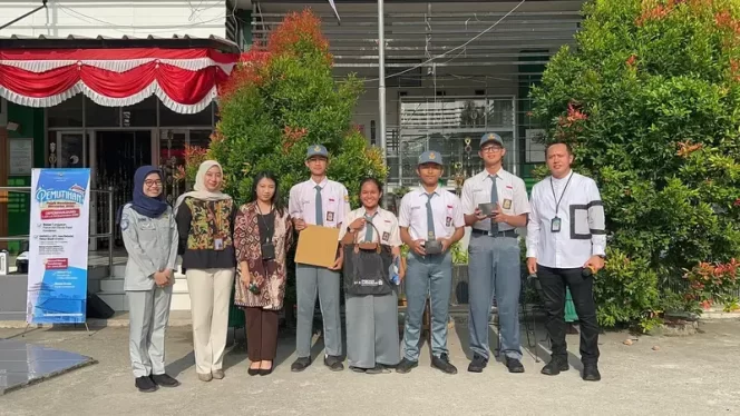 
					Jasa Raharja Sosialisasikan Keselamatan Lalu Lintas dan Ketaatan Pajak Kendaraan di SMAN 5 Karawang
