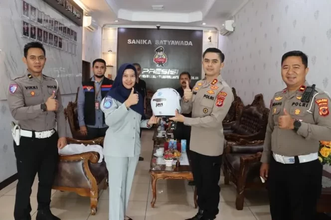 
					Perkuat Sinergi, Jasa Raharja & Tim Pembina Samsat Audiensi Bersama Kapolres Indramayu Bahas Pajak & Keselamatan Lalu Lintas