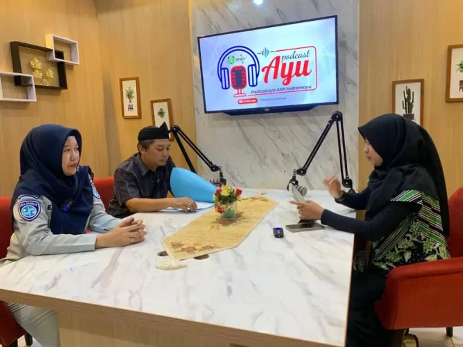 
					Jasa Raharja Indramayu dan Tim Samsat Indramayu I Sosialisasikan Gebyar Layanan Pajak dan Edukasi Keselamatan Berkendara Lewat Podcast