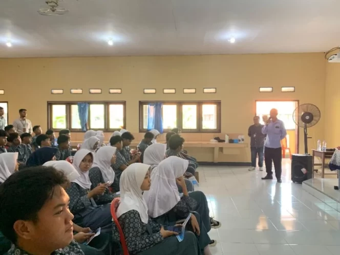 
					Jasa Raharja Indramayu Libatkan Guru SMA Negeri 1 Anjatan dalam Program PPKL