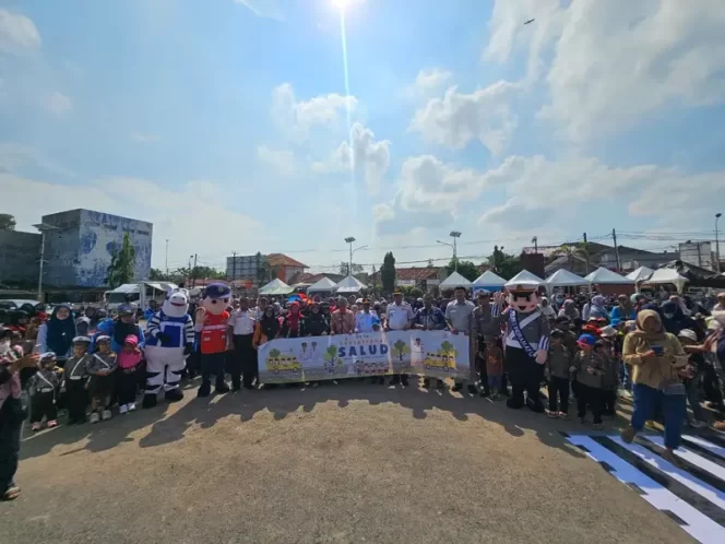 
					PT Jasa Raharja Cabang Indramayu Kampanyekan Keselamatan Lalu Lintas kepada Orang Tua Siswa dalam SALUD (Sadar Lalu Lintas Usia Dini)