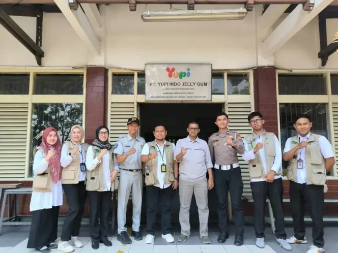 
					Jasa Raharja Sukabumi Gelar Operasi Khusus Pajak Kendaraan di Perusahaan Wilayah Cianjur