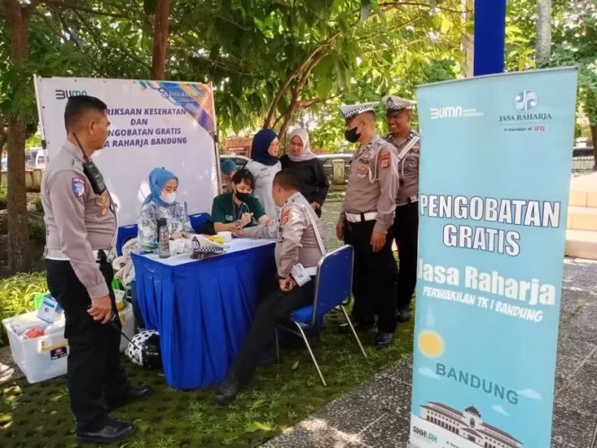 
					Jasa Raharja Bandung Hadirkan Pemeriksaan Kesehatan dan Pengobatan Gratis dalam Kegiatan Operasi Gabungan Samsat