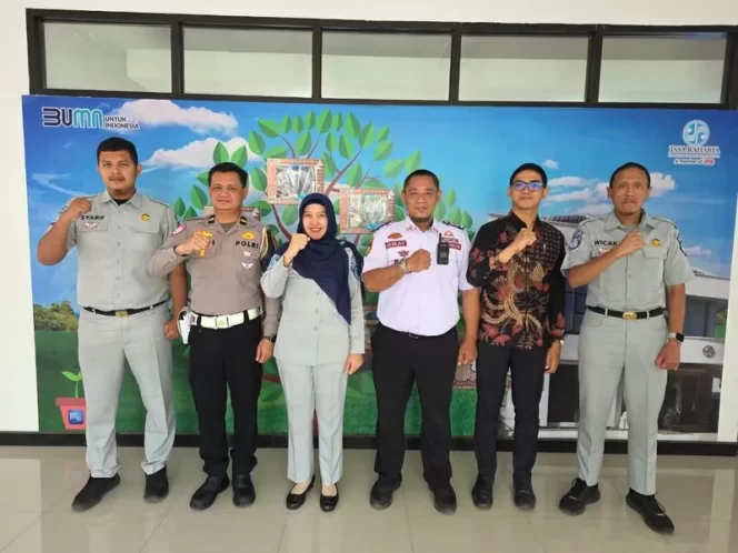 
					Rapat Forum Lalu Lintas dan Angkutan Jalan (FLLAJ) Kabupaten Indramayu Bahas Upaya Menekan Angka Kecelakaan di Kecamatan Jatibarang dan Losarang