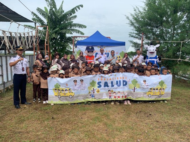 
					Tiga Pilar Pencegahan Kecelakaan Kabupaten Indramayu Penuhi Permintaan TK IT Husnul Khotimah dalam Edukasi Sadar Lalu Lintas Usia Dini (SALUD)