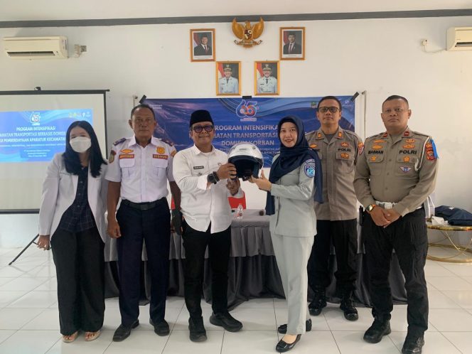 
					Kandanghaur Jadi Titik Awal Gerakan Keselamatan Transportasi 70 Tokoh Masyarakat Resmi Jadi Agen Keselamatan