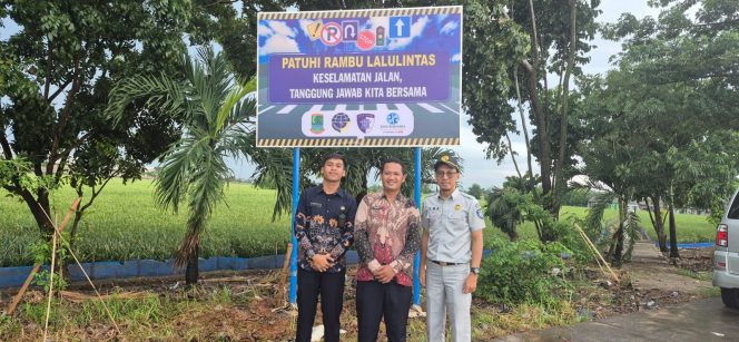 
					Kolaborasi Jasa Raharja Karawang Dan Mitra Tekan Laka Lewat Spanduk Himbauan Keselamatan Lalu Lintas Di Titik Rawan Kecelakaan Kabupaten Karawang