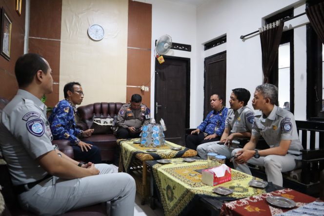 
					Jasa Raharja Cabang Sukabumi Perkuat Sinergi FKLLAJ dalam Upaya Pencegahan Kecelakaan Lalu Lintas di Kabupaten Cianjur