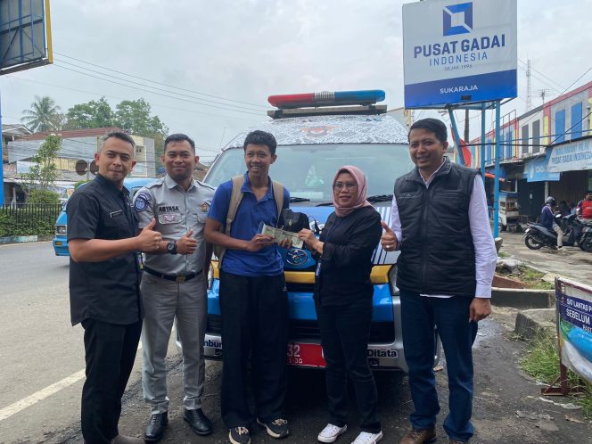 
					Tim Pembina Samsat dan BPKAD Kabupaten Sukabumi Gelar Operasi Gabungan Pajak Kendaraan Bermotor