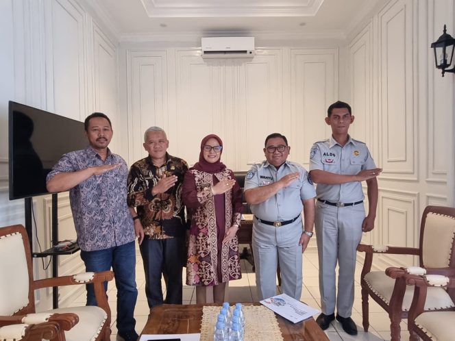 
					Bupati Pangandaran Terima Kunjungan Audiensi Jasa Raharja Cabang Tasikmalaya dan P3D Wilayah Pangandaran