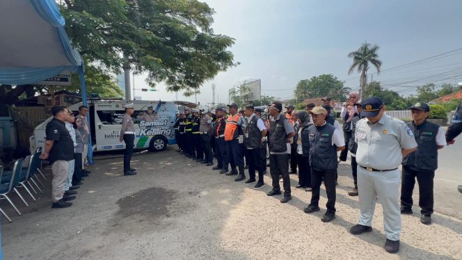 
					Tim Pembina Samsat Karawang Gelar Operasi Gabungan Penertiban Pajak Kendaraan Di Terminal Tanjungpura