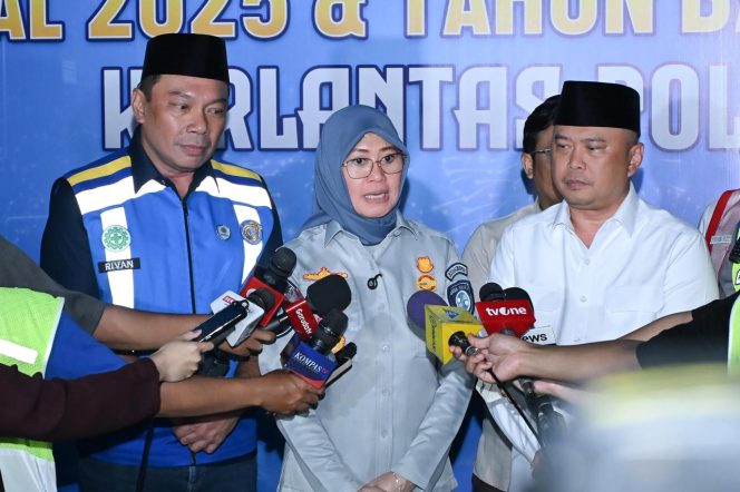 
					Jasa Raharja Kanwil Utama Jawa Barat Laksanakan Ramp Check dan Himbauan Keselamatan di Pos Al Fathu Soreang