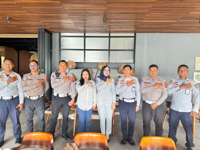 
					Jasa Raharja Kanwil Jawa Barat dalam Forum Keselamatan Lalu Lintas dan Angkutan Jalan Kabupaten Bandung Bahas Penanganan Titik Rawan Kecelakaan di Baleendah