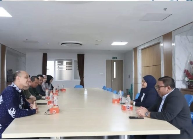 
					Perkuat Sinergi Pelayanan, Kepala Cabang Jasa Raharja Tasikmalaya Lakukan Pertemuan dengan Direktur RS Tasik Medika Citratama (TMC)