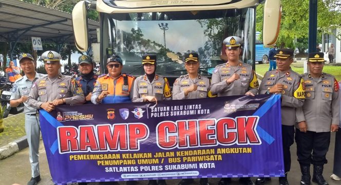 
					Pilar Forum Lalu Lintas Angkutan Jalan (FLLAJ) Sukabumi Gelar Ramp Check di Terminal Kota Sukabumi