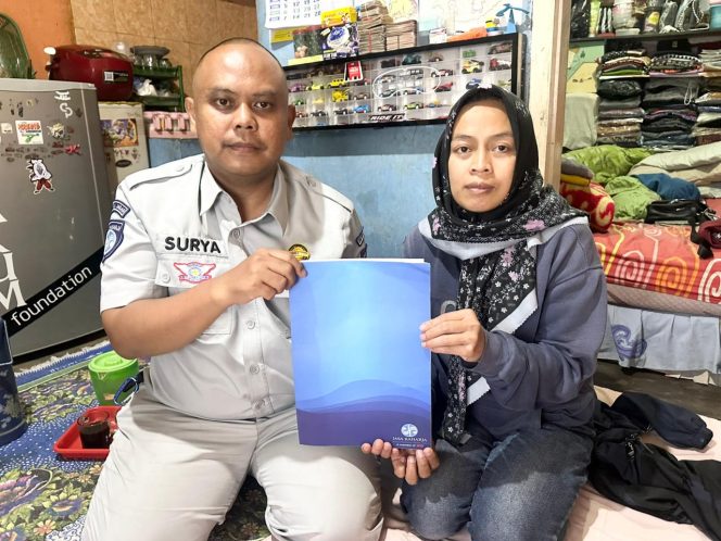 
					Jasa Raharja Kanwil Utama Jawa Barat Santuni Ahli Waris Kecelakaan di Kecamatan Rancabali Kabupaten Bandung