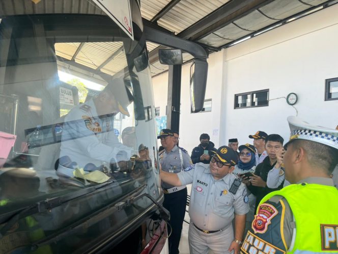 
					PT Jasa Raharja Hadir dalam Kegiatan Pelaksanaan Ramp Check di Terminal Tipe A Garut