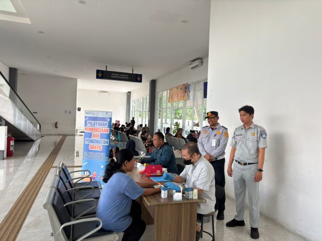 
					Jasa Raharja Cabang Cirebon Pantau Arus Mudik Dan Berikan Layanan Kesehatan Gratis di Terminal Type A Harjamukti Kota Cirebon