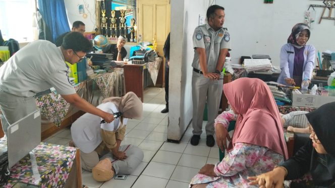 
					Jasa Raharja Cabang Purwakarta Gelar Program Pengajar Peduli Keselamatan Lalu Lintas Dan Pelatihan Pertolongan Pertama Bagi Korban Kecelakaan Di SMPN 1 Cibogo