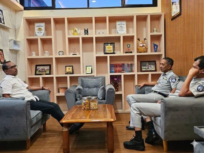 
					Kabag Asuransi serta Kasubag SW & Humas Lakukan Monitoring Pelayanan di Samsat Kota Bogor