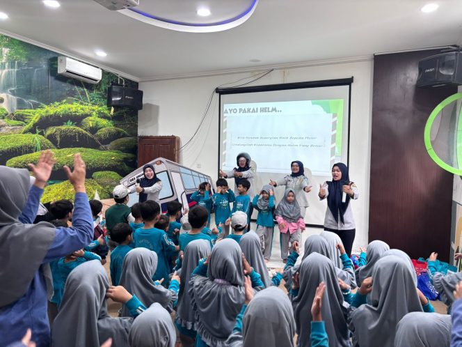 
					Jasa Raharja Jabar dan Dishub Kabupaten Bandung Kolaborasi Gelar Program SALUD untuk Tingkatkan Kesadaran Lalu Lintas Sejak Dini