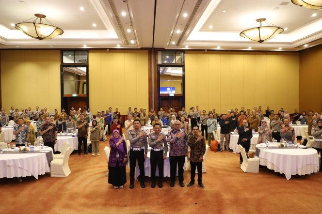
					Jasa Raharja Dukung Integrasi Pendidikan Lalu Lintas dalam Kurikulum Sekolah melalui Kegiatan Diseminasi di Bandung