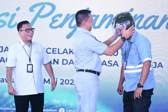 
					Jasa Raharja dan BPJS Ketenagakerjaan Integrasikan Aplikasi Layanan untuk Percepat Penjaminan Korban Kecelakaan Kerja di Jalan Raya