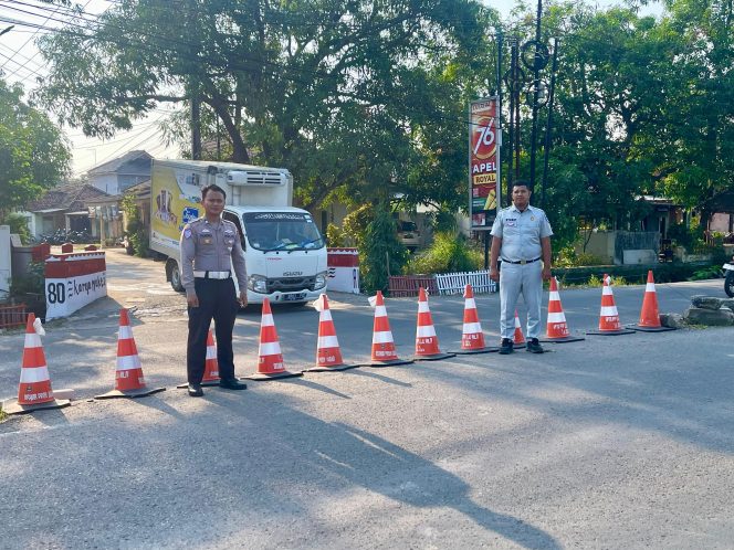 
					Jasa Raharja Cabang Indramayu Bersama Instansi Terkait Amankan Titik Rawan Kecelakaan