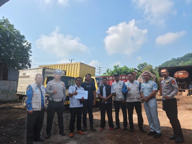 
					Sinergi Tim Pembina Samsat Kota Banjar Gelar Opsus di PT Azhar Niaga untuk Optimalkan Pencapaian PKB dan PAD Triwulan II