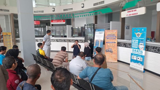 
					Tingkatkan Golden Hour Penyelamatan Korban Kecelakaan, Jasa Raharja dan Tim Pembina Samsat Kota Banjar Gelar Pelatihan PPGD