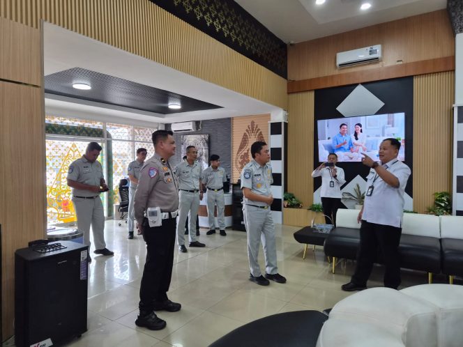 
					Kunjungan Kerja ke Samsat Kabupaten Ciamis, Perkuat Sinergi dan Tingkatkan Kualitas Pelayanan