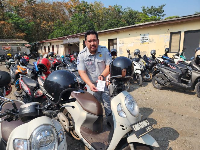 
					Jasa Raharja Purwakarta dan P3DW Kabupaten Purwakarta Laksanakan Panah Pasopati di Area Parkir RS Siloam dan Radjak Hospital