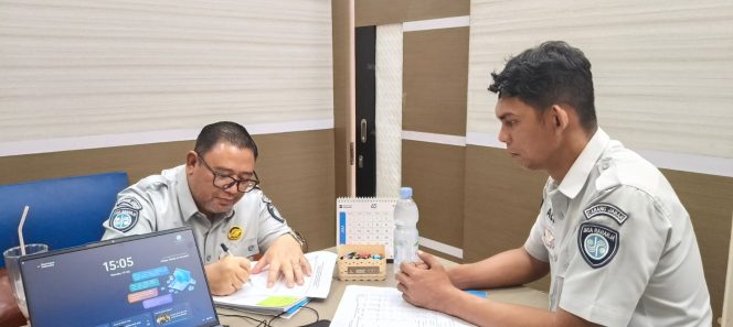 
					Kepala Jasa Raharja Cabang Tasikmalaya Laksanakan Uji Silang di Tiga Samsat untuk Perkuat Tata Kelola dan Optimalisasi Pelayanan