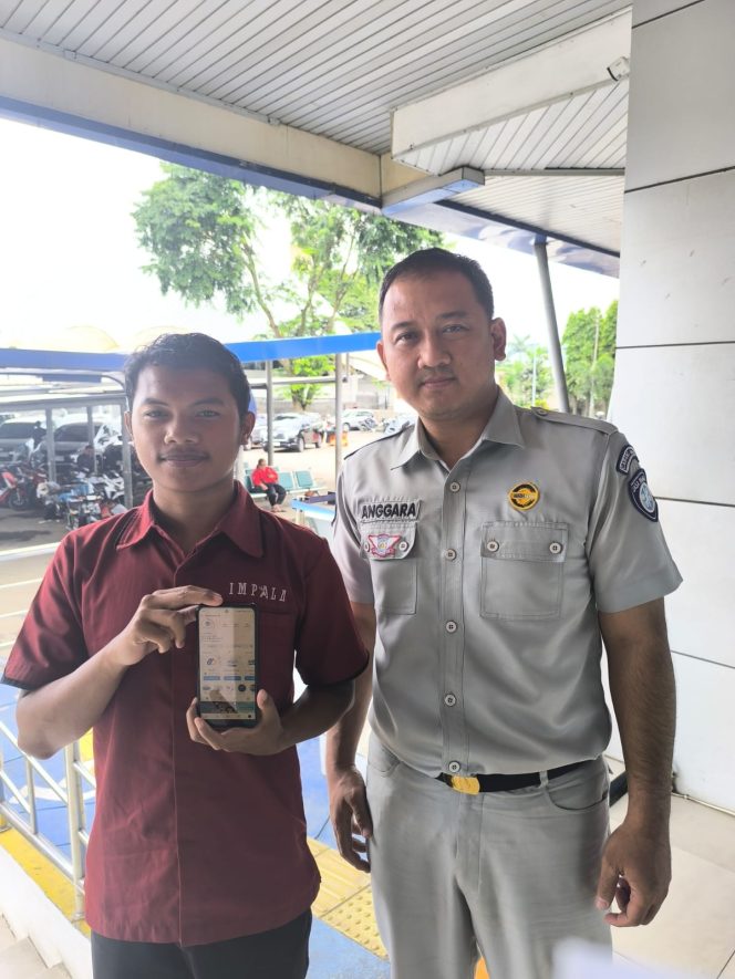 
					Jasa Raharja Cabang Bandung Glorifikasi Bayar Pajak Kendaraan Kini Semakin Mudah Lewat SAPA WARGA SAMBARA