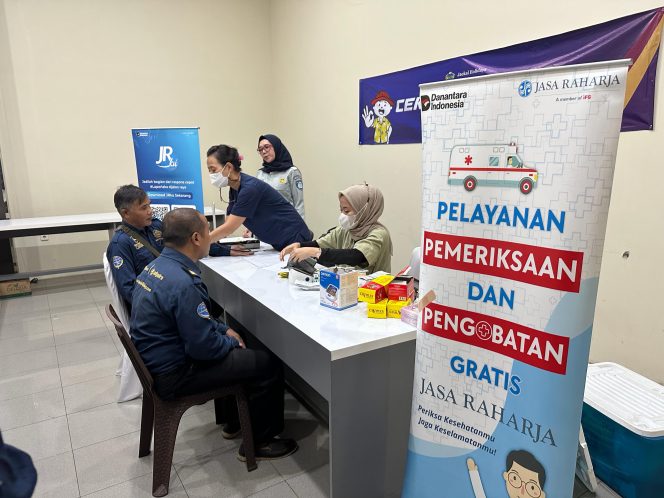 
					Jasa Raharja Jawa Barat Gelar Aksi Keselamatan Terpadu Bersama Jackal Holidays Shuttle, Perkuat Kesiapan Kru Angkutan Dan Percepat Penanganan Korban Kecelakaan