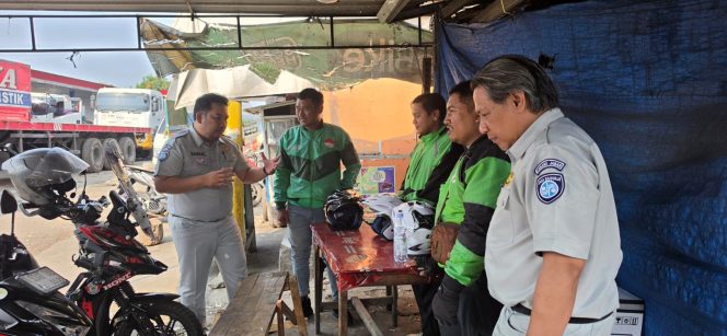 
					Jasa Raharja Purwakarta Gelar Aksi Simpatik Keselamatan Transportasi Bersama Pengemudi Ojol GAOP di Cikopo Bungursari