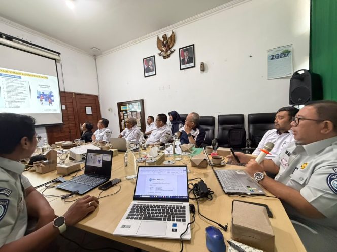 
					Perkuat Sinergi Transportasi, Jasa Raharja Tasikmalaya Gelar Rapat Bersama KORDA IV Organda Jawa Barat Wilayah Priangan Timur