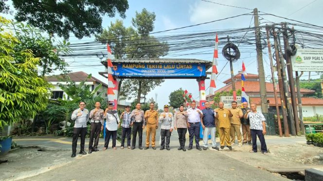 
					PT Jasa Raharja (Persero) Cabang Bogor Hadiri Kegiatan Penilaian Kampung Tertib Lalu Lintas dalam Mendukung Budaya Keselamatan