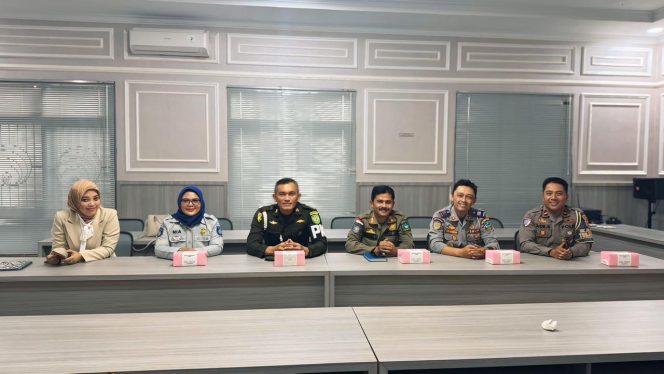 
					Jasa Raharja Cabang Tasikmalaya Hadiri Rapat Fllaj Kabupaten Garut, Bahas Pembentukan Kampung Tertib Lalu Lintas