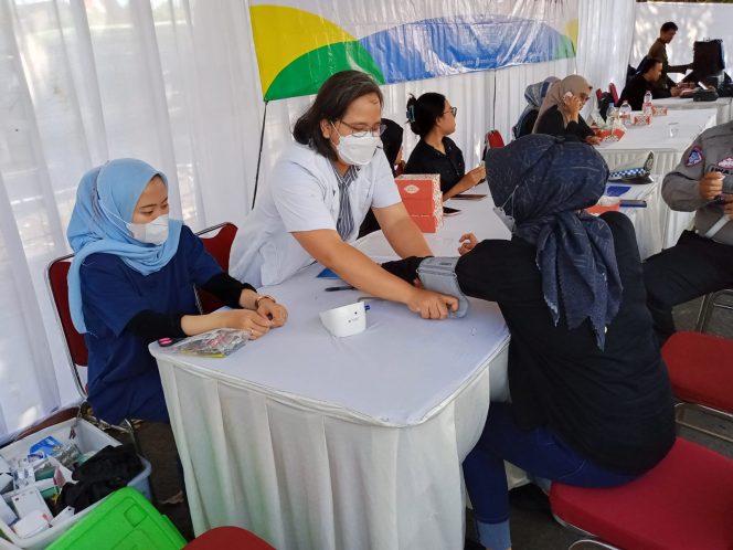 
					Dukung Tim Pembina Samsat Sukarno Hatta Jasa Raharja Bandung Sediakan Pengobatan Gratis dan Sosialisasi PPGD