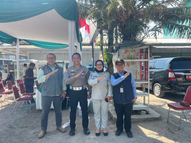 
					Samsat Rancaekek Gelar Operasi Gabungan di Thee Matic Majalaya