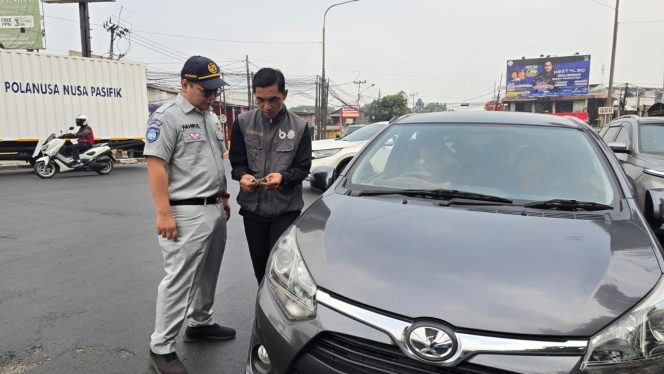 
					Jasa Raharja Jabar Bersinergi Tingkatkan Kepatuhan Pajak dan Keselamatan melalui Operasi Gabungan di Kab. Bandung Barat