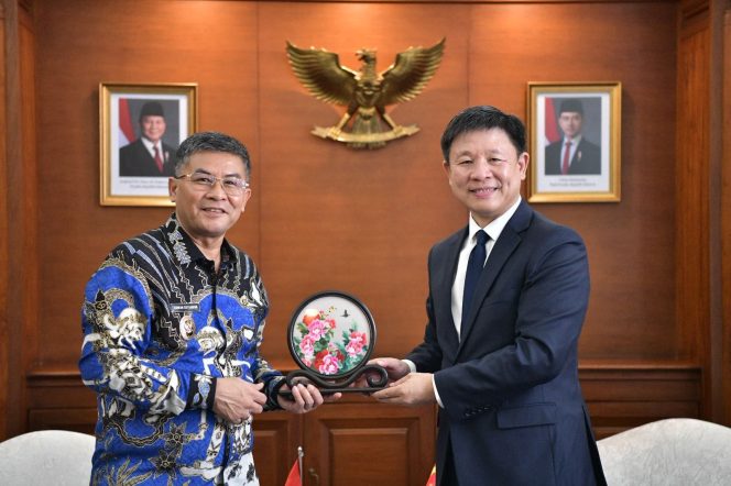 
					Terima Delegasi Henan, Wagub Erwan Ungkap Potensi Kerja Sama Mulai dari Agrikultur hingga Pariwisata