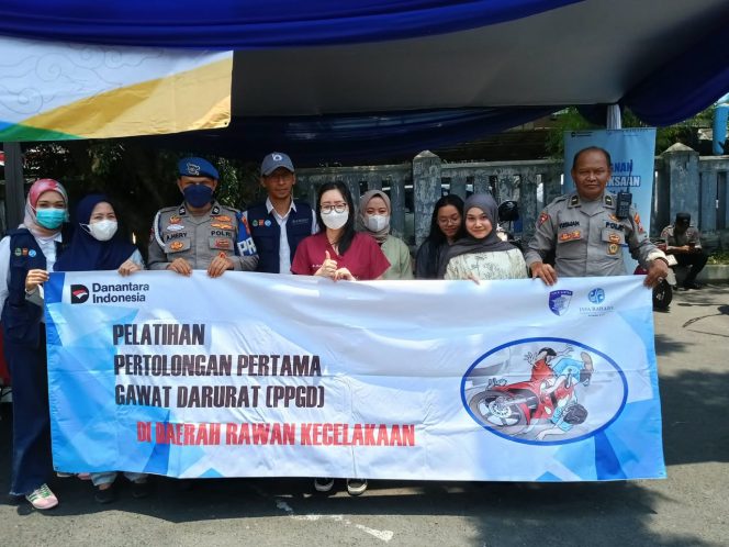 
					Jasa Raharja Bandung Hadirkan Layanan Kesehatan Gratis dan Kampanye Keselamatan Berlalu Lintas di Operasi Gabungan PKB dan SW  Samsat Kawaluyaan