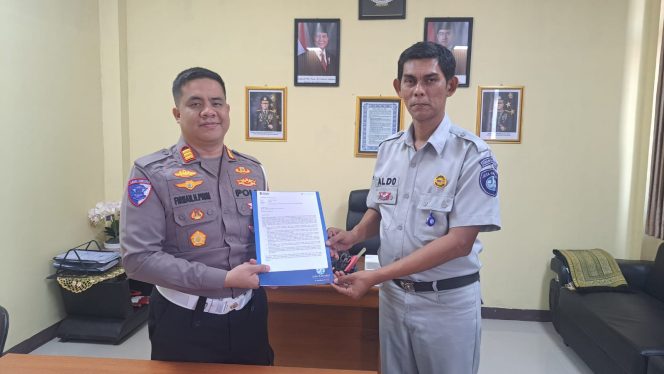 
					Perkuat Tertib Administrasi Kendaraan, Jasa Raharja Pangandaran Koordinasikan Pelunasan Pkb Dan Swdkllj Bersama Satlantas Polres Pangandaran