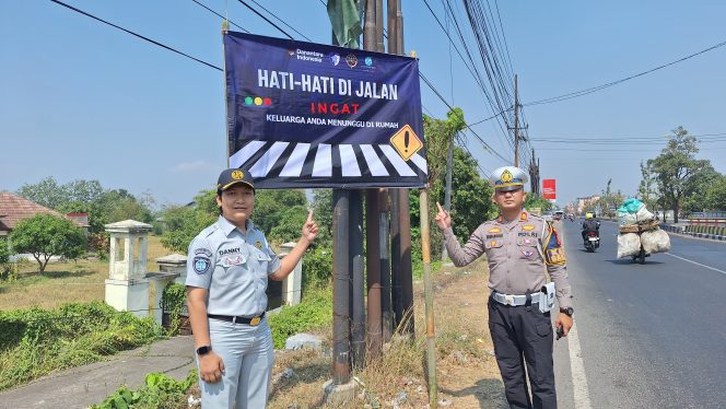 
					Tingkatkan Keselamatan Lalu Lintas, PT Jasa Raharja (Persero) Cabang Cirebon Sampaikan Pesan Keselamatan di Daerah Rawan Laka